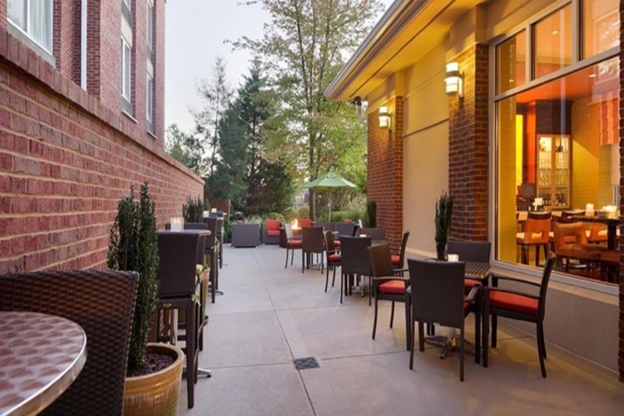 Hilton Garden Inn Atlanta North/Johns Creek Exteriör bild