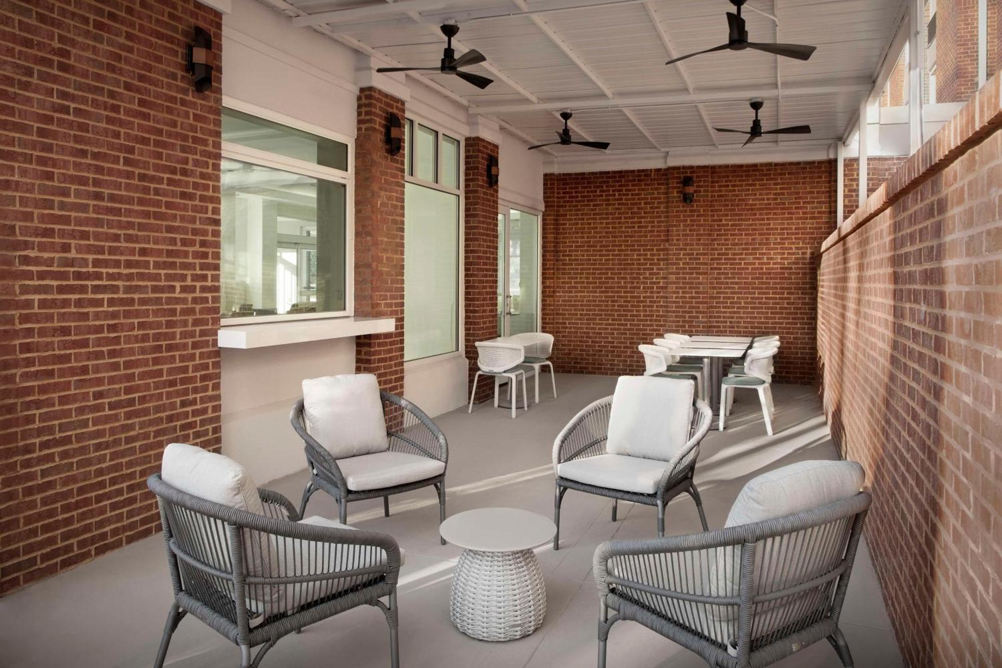 Hilton Garden Inn Atlanta North/Johns Creek Exteriör bild