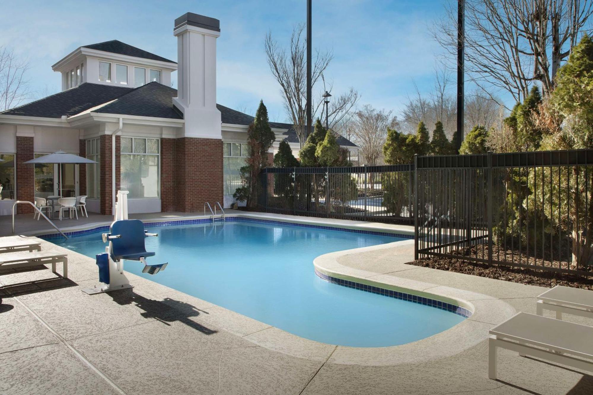 Hilton Garden Inn Atlanta North/Johns Creek Exteriör bild
